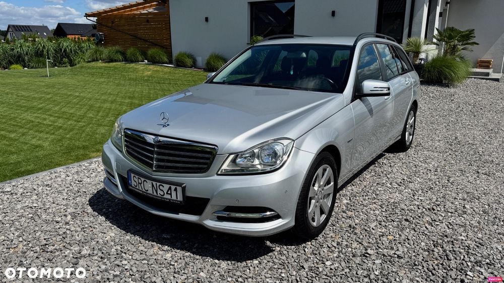Mercedes-Benz Klasa C 180 CGI BlueEFFICIENCY Elegance - 27