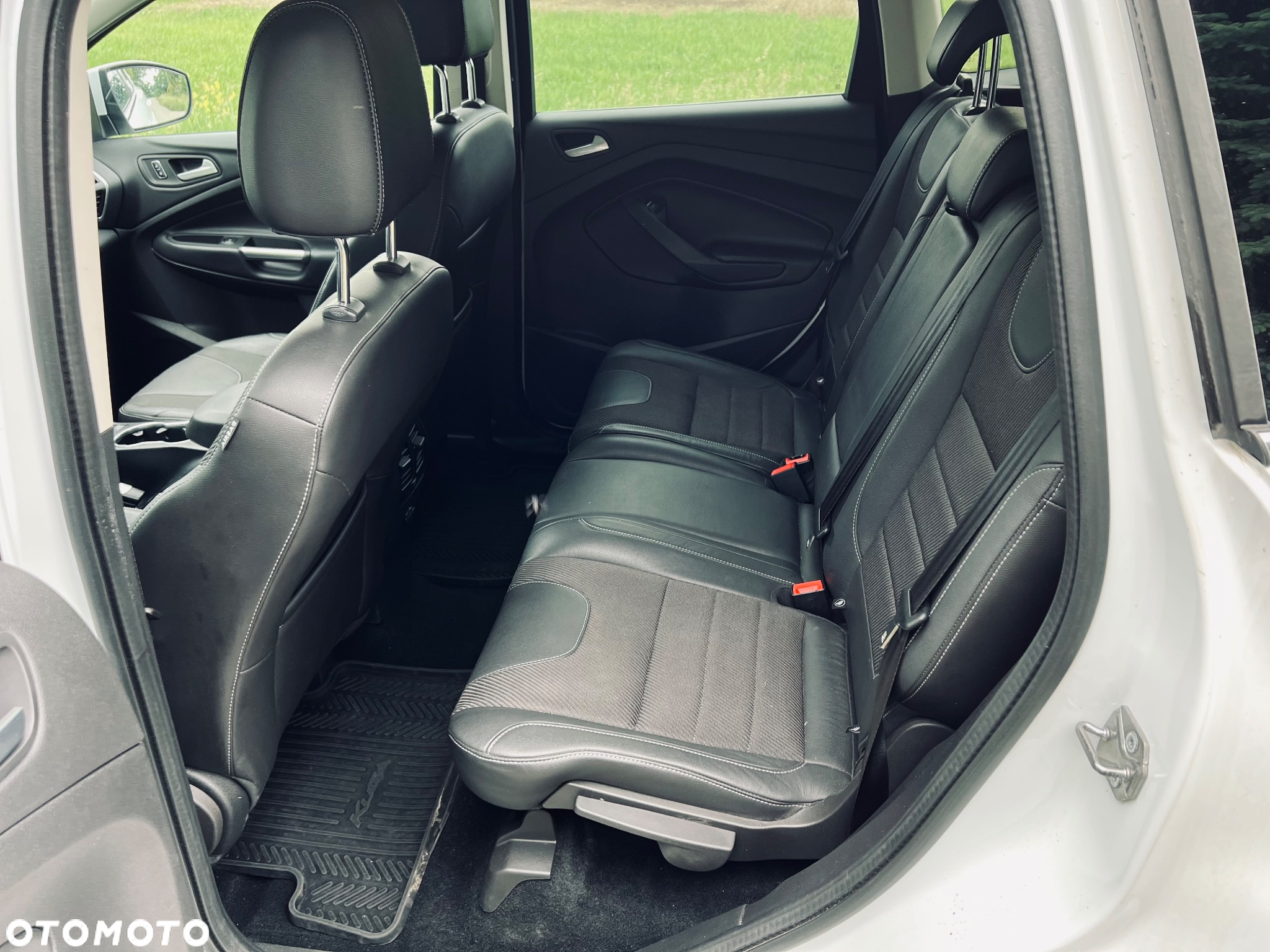 Ford Kuga 2.0 TDCi 4WD Titanium Plus - 12