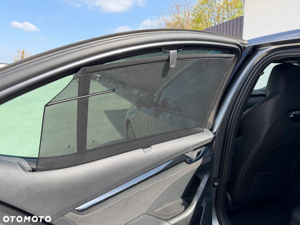 Skoda Octavia 2.0 TSI RS Challenge 245 DSG - 26