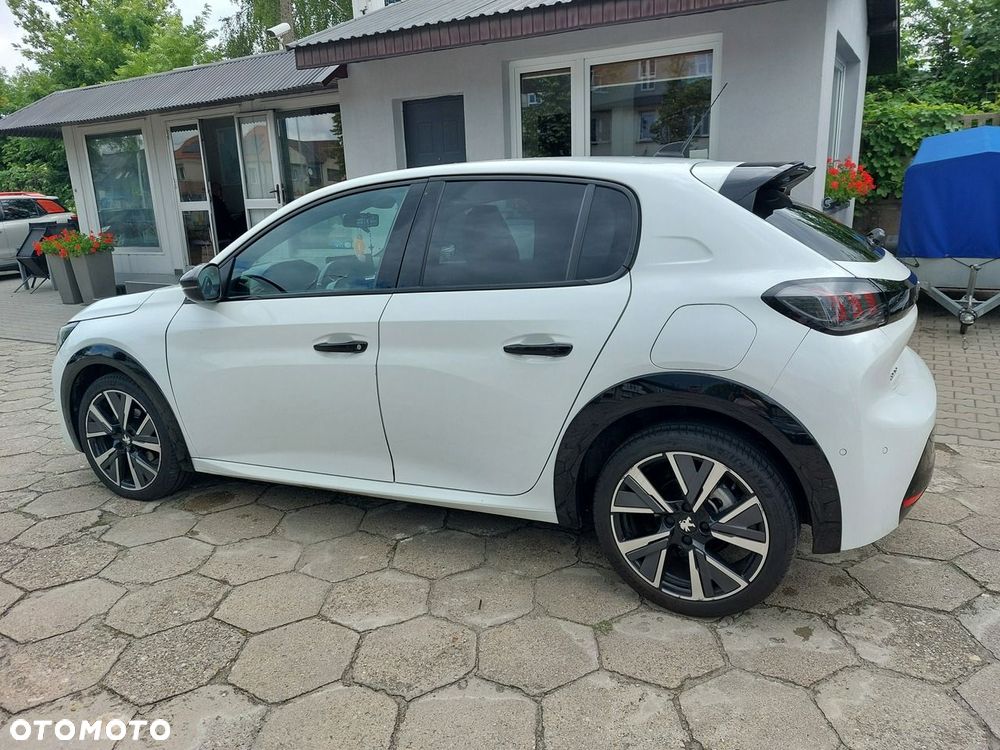 Peugeot 208 - 6
