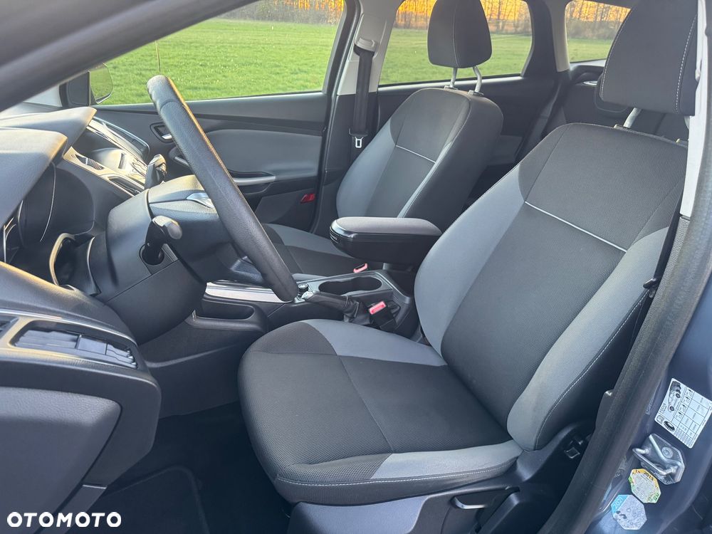 Ford Focus 1.6 Edition - 15