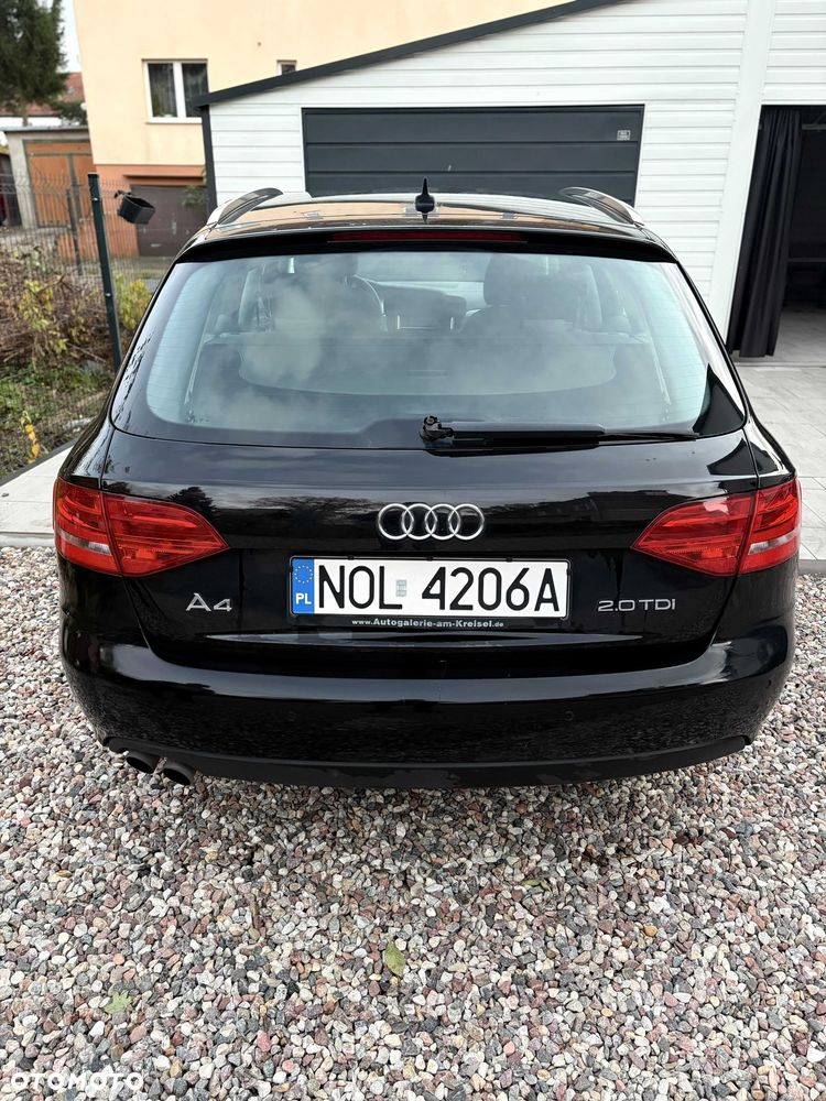 Audi A4 Avant - 4