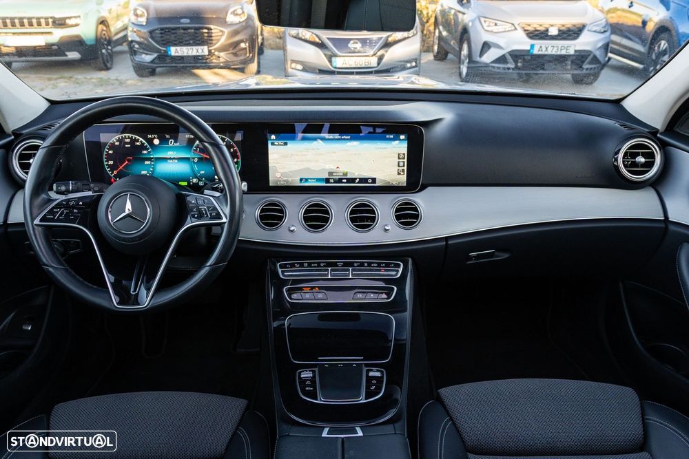 Mercedes-Benz E 300 de Avantgarde 4Matic - 24