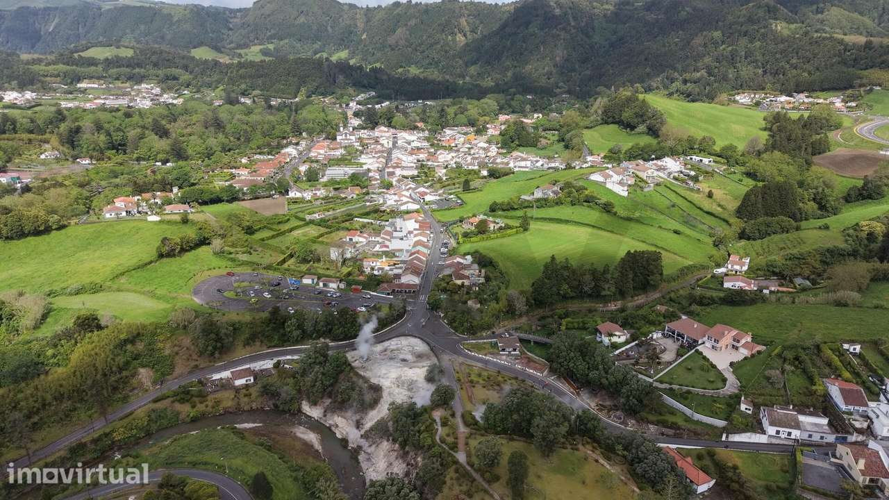 Moradia de Excelência no Coração das Furnas – Espaço, Natureza e Poten - Grande imagem: 4/48
