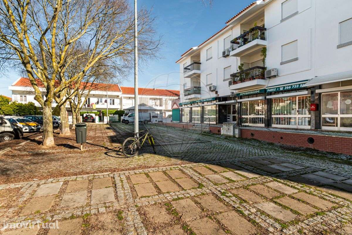 Loja  para arrendamento - Grande imagem: 2/17