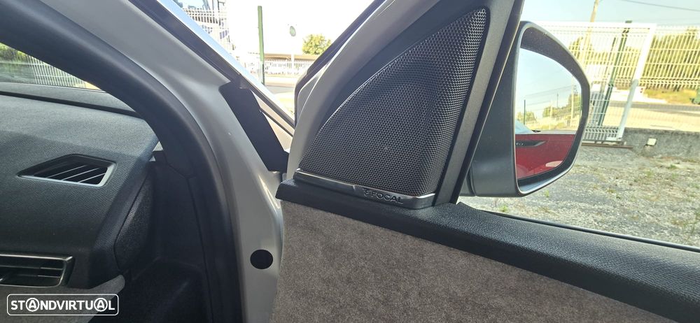 Peugeot 3008 1.6 Hybrid GT e-EAT8 - 32