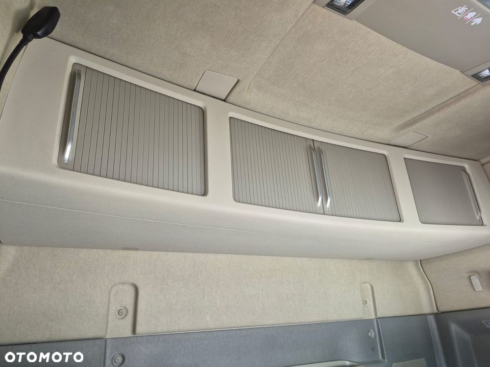 Volvo FH500 pierwszy właściciel, bogate wyposażenie, bezwypadkowy - 31
