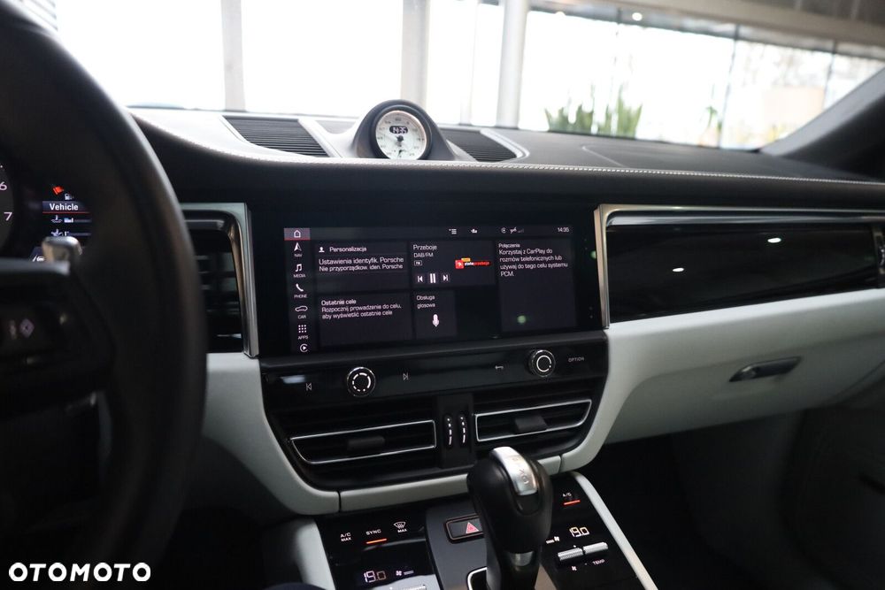 Porsche Macan - 11