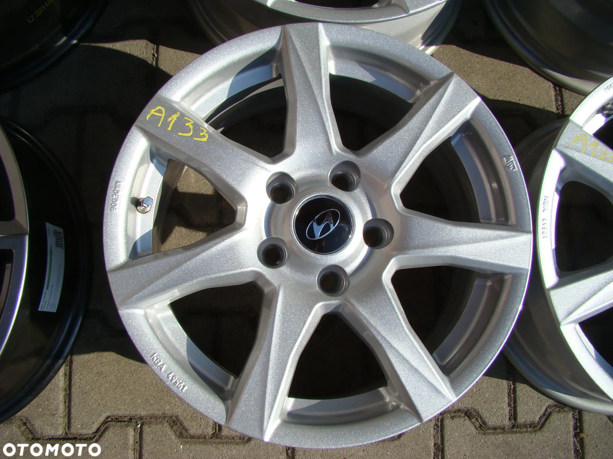 a133 5x114,3 Hyundai i30 i40 ix20 Kona Santa Fe Tuscon 6,5Jx16 niemontowane - 4