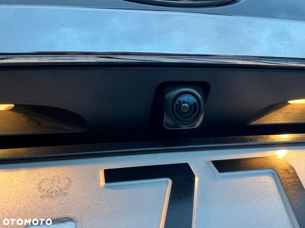 Toyota Corolla - 25