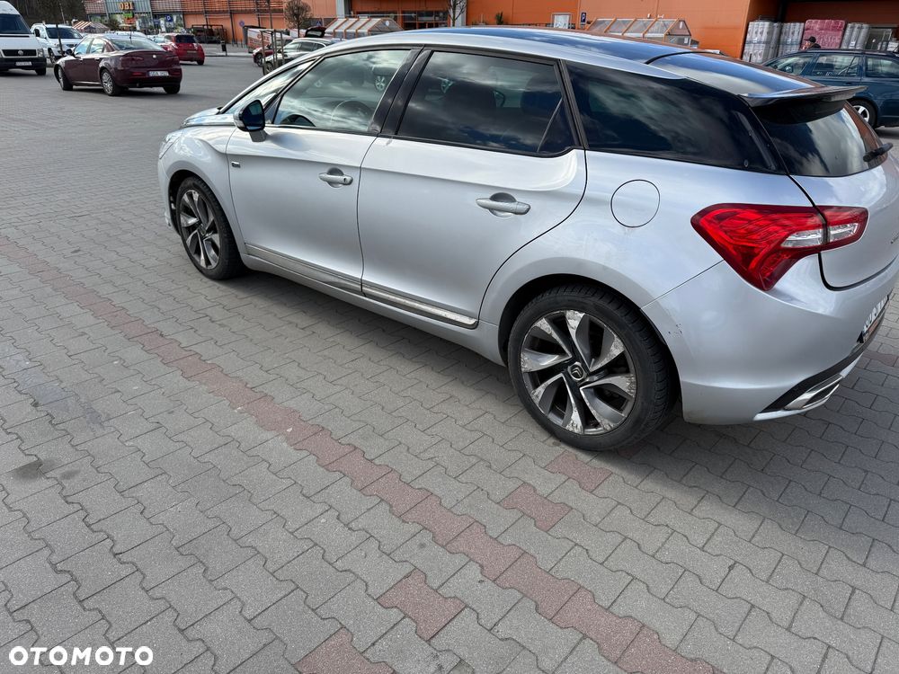 Citroën DS5 - 4