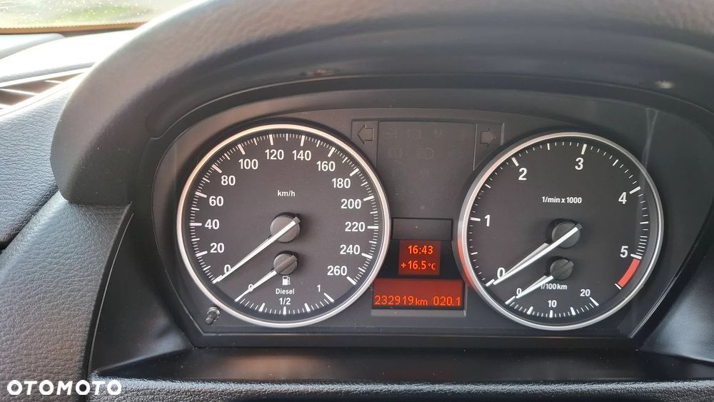 BMW X1 xDrive18d - 6