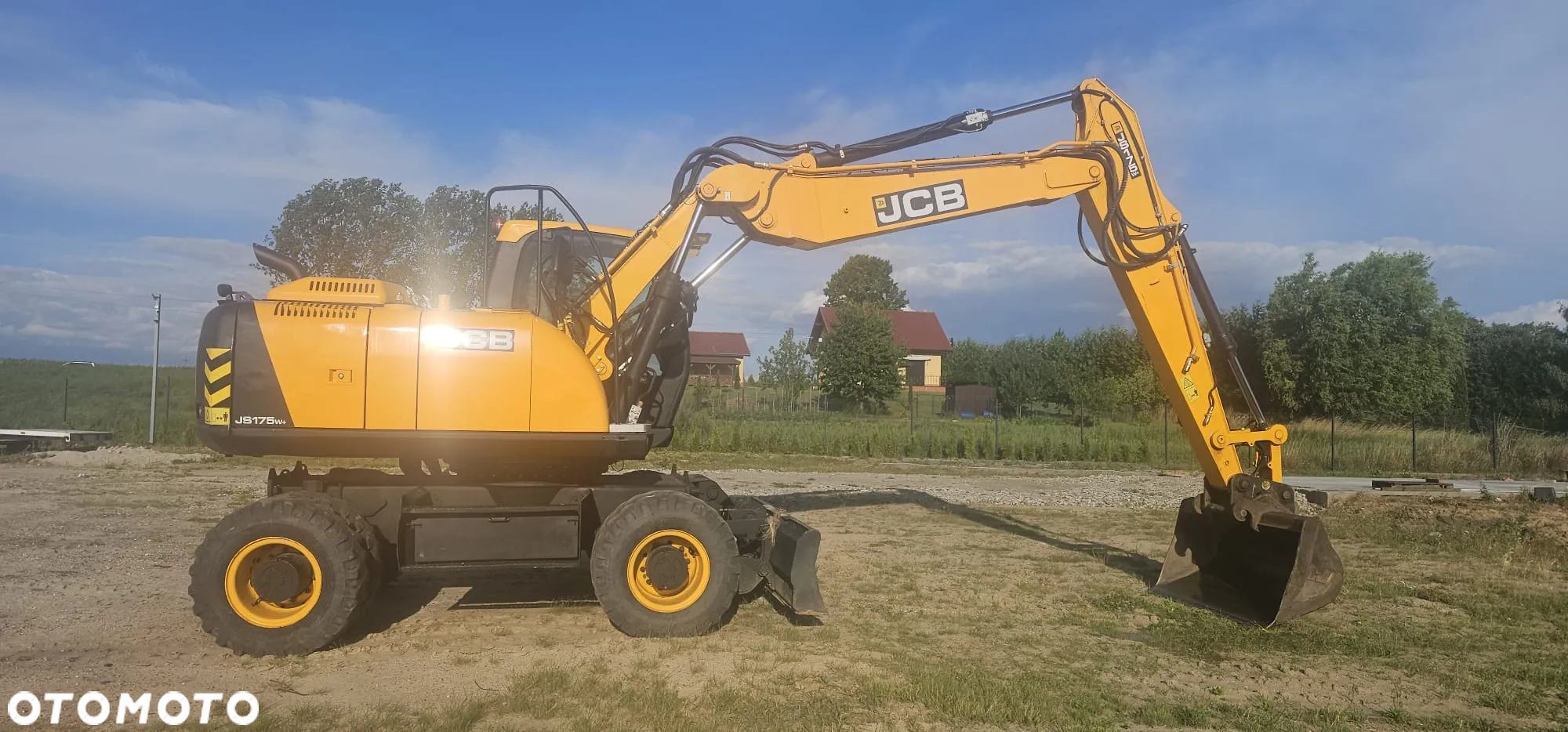 JCB JS 175W+ - 17