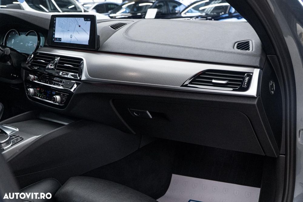 BMW Seria 5 530d xDrive Aut. - 40
