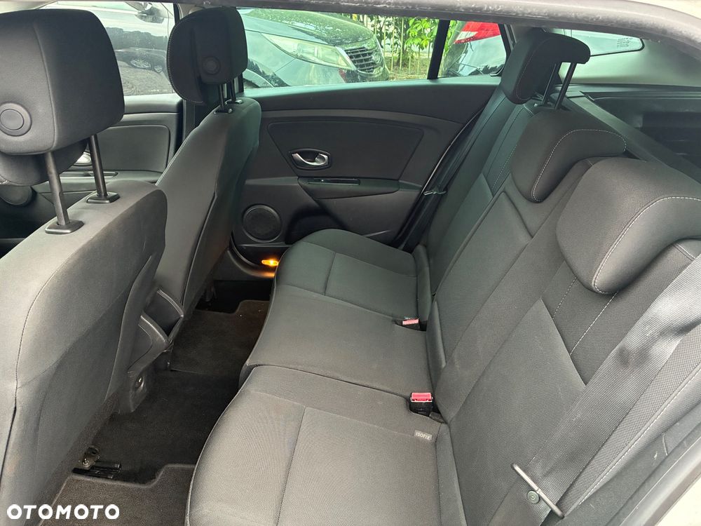 Renault Megane 1.6 16V 110 Dynamique - 9
