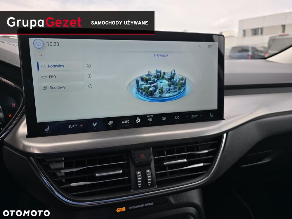 Ford Focus 1.0 EcoBoost Titanium - 24