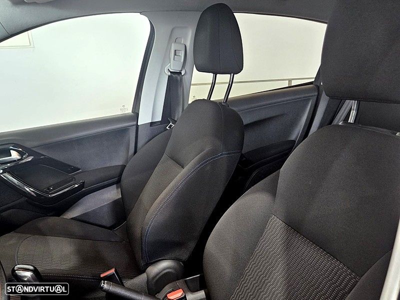 Peugeot 208 1.2 PureTech Style - 8