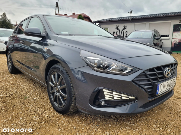 Hyundai i30 1.5 DPI Classic +