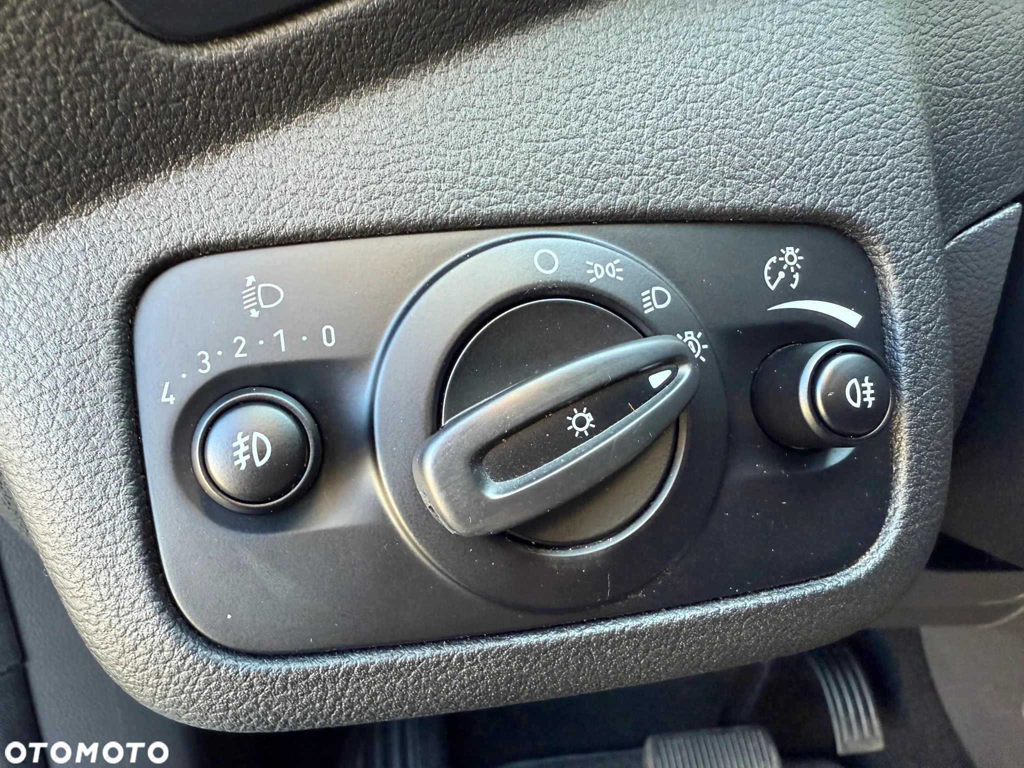 Ford Kuga 2.0 TDCi 4WD Titanium Plus - 11
