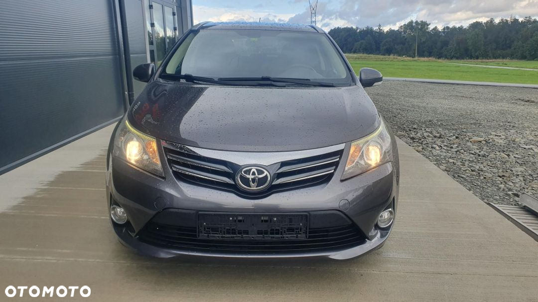 Toyota Avensis 2.0 D-4D Premium - 3