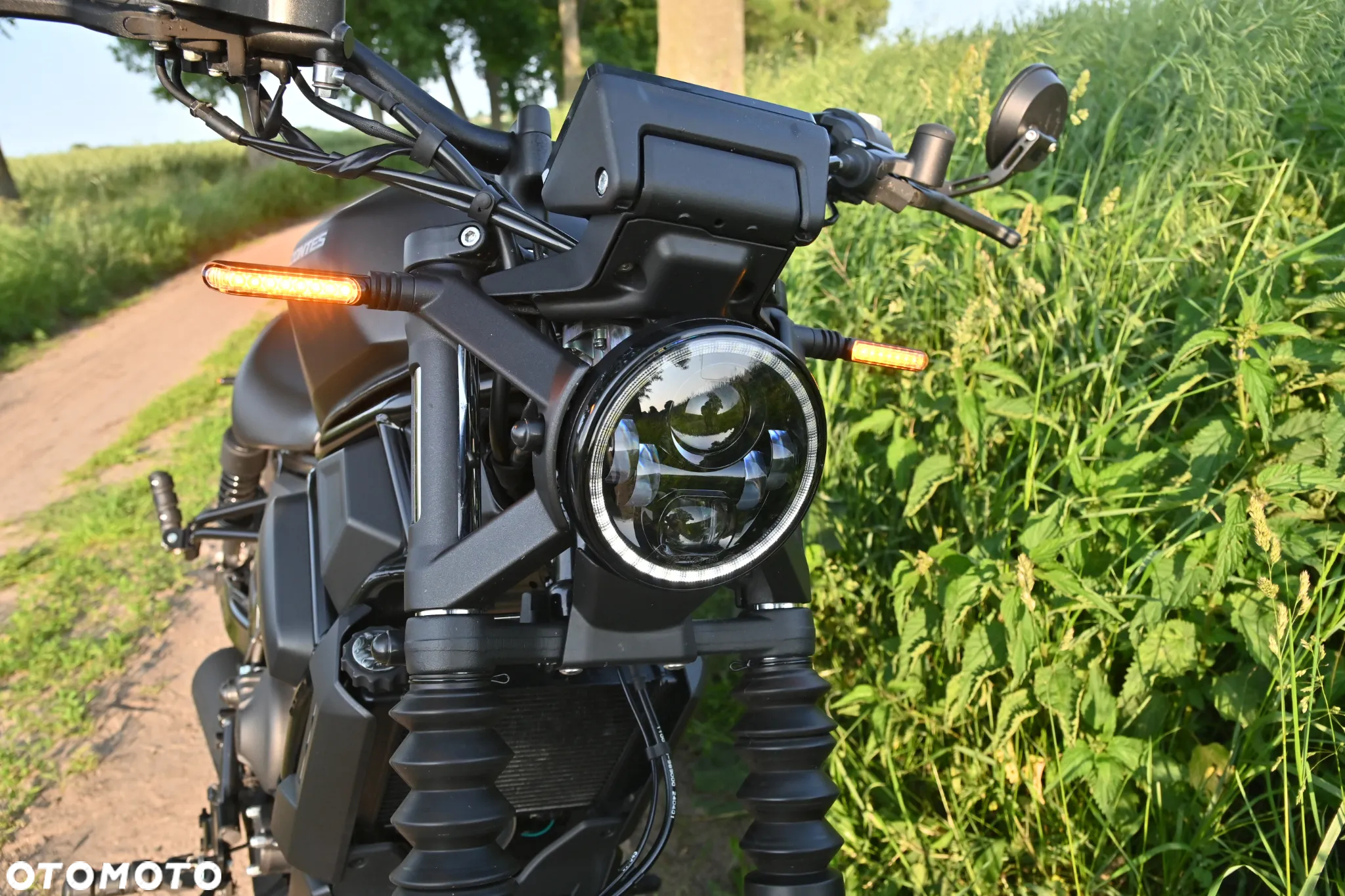 Zontes 125C - 12