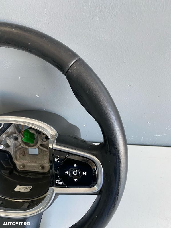 Volan VOLVO XC90 S90 V90 V60 XC60 2018+ 31407813 - 4