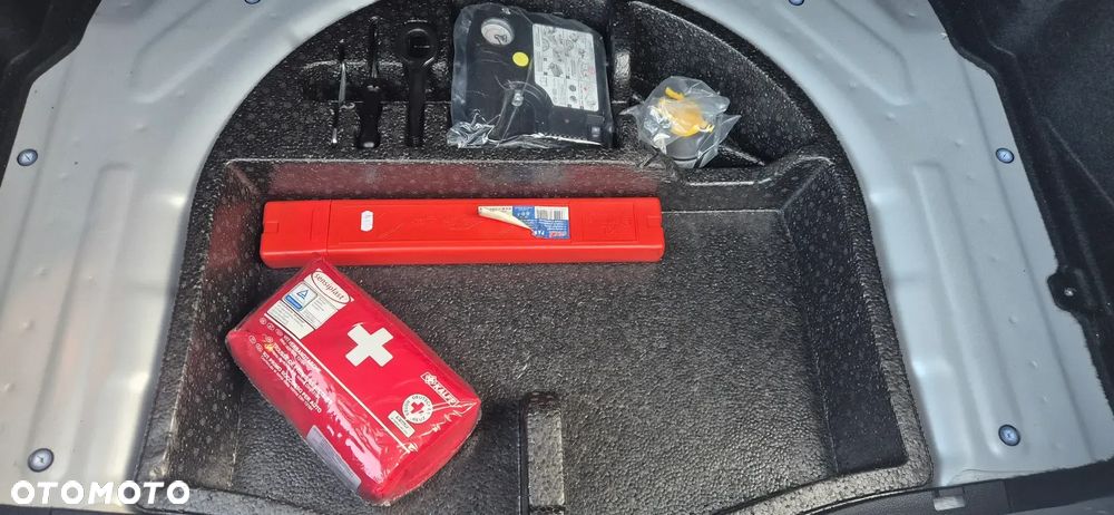 Hyundai i30 1.4 Trend - 11