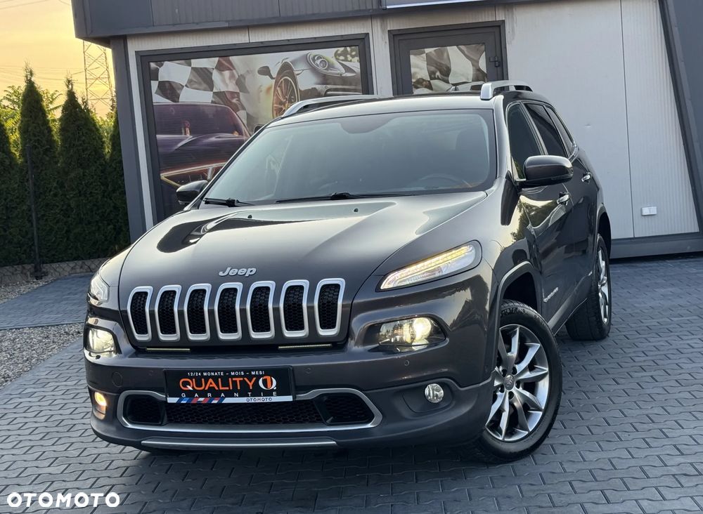 Jeep Cherokee - 1
