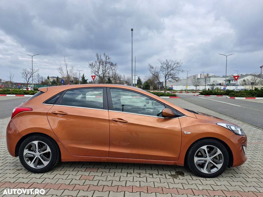 Hyundai i30 1.6 CRDI Premium - 9