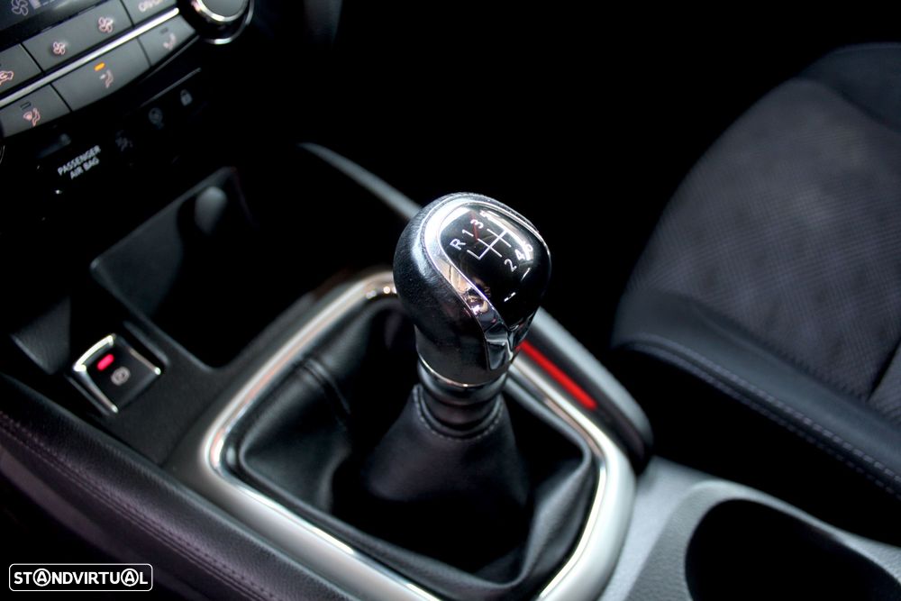 Nissan Qashqai 1.5 dCi N-Connecta - 14