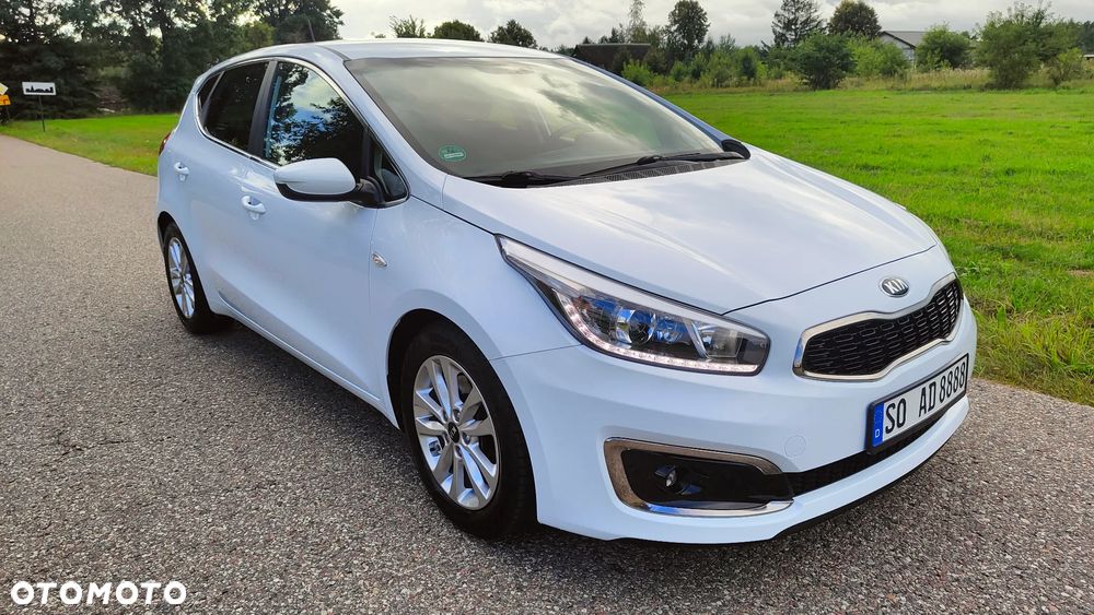 Kia Ceed 1.6 GDI Business Line - 12