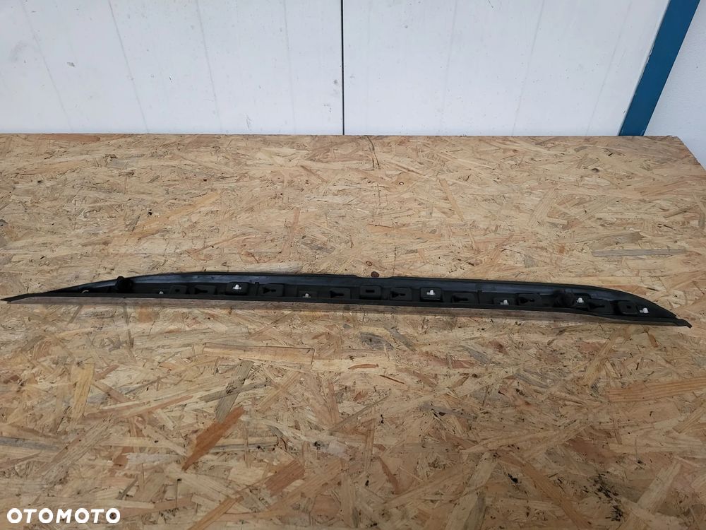 Listwa dachowa prawa chrom Peugeot 2008 - 2