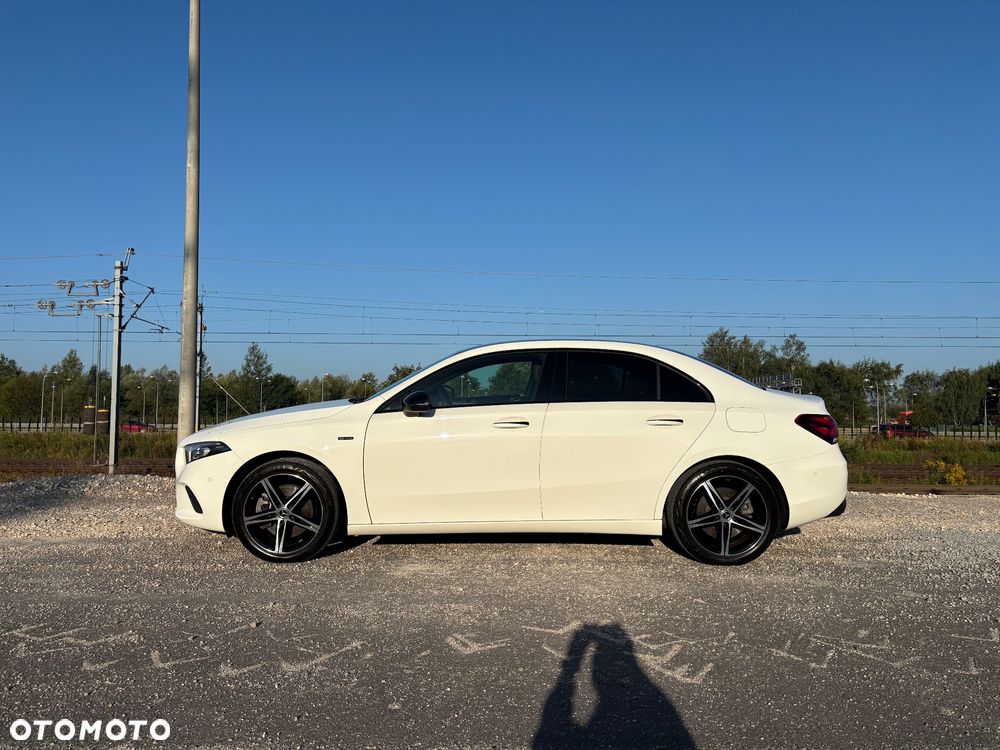 Mercedes-Benz A-Class 2020 photo 4