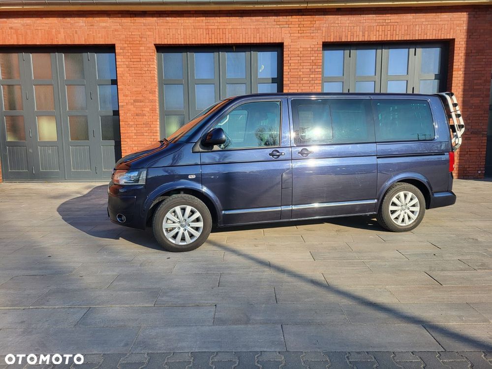 Volkswagen Multivan - 1