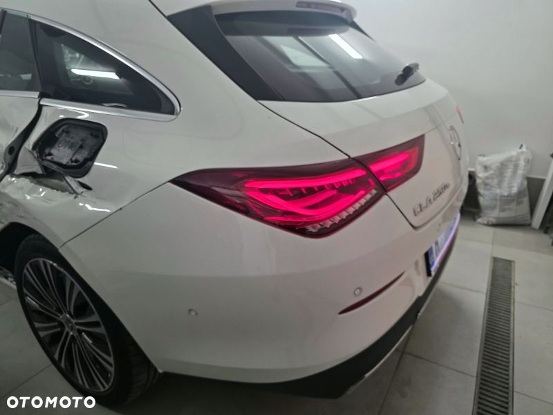 Mercedes-Benz CLA - 6
