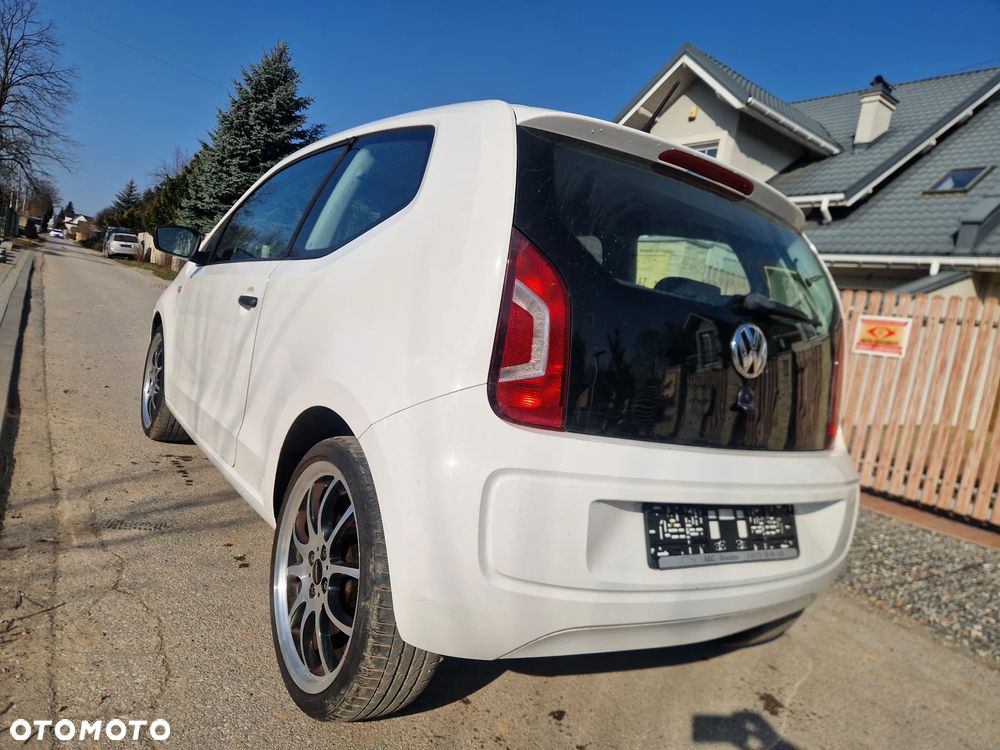 Volkswagen up! - 18