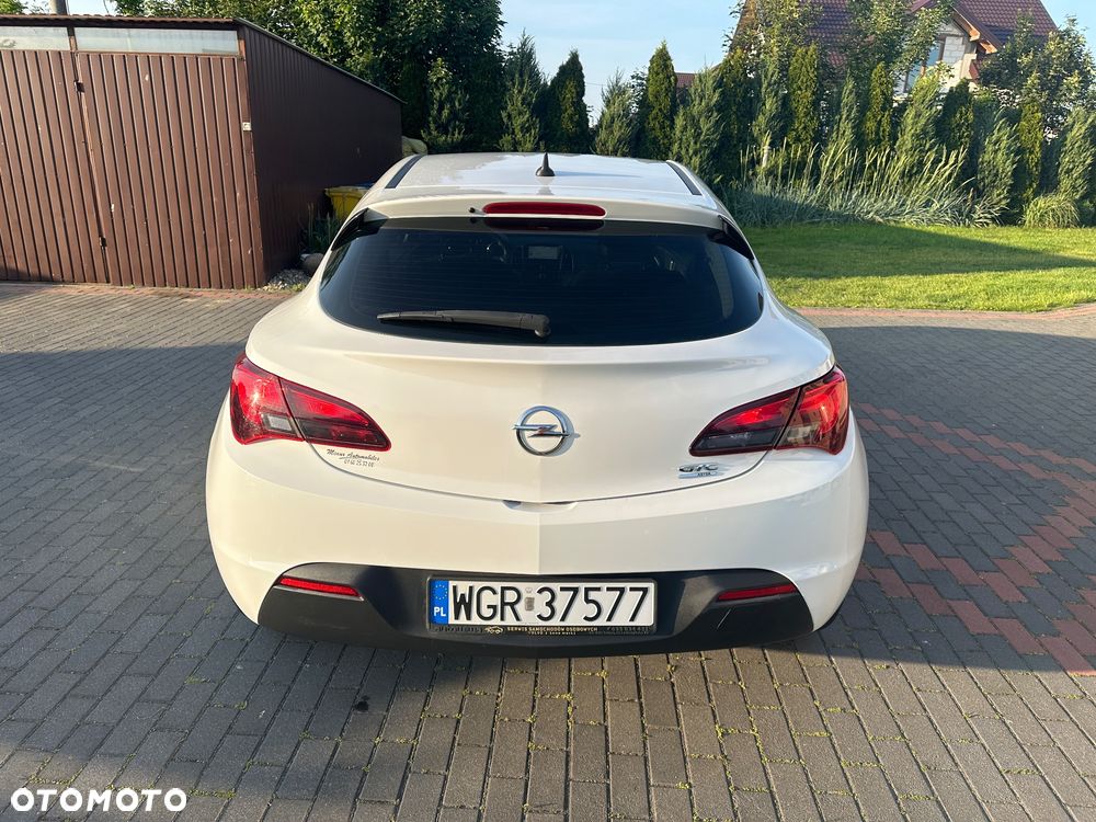 Opel Astra IV GTC 1.4 T Active - 18