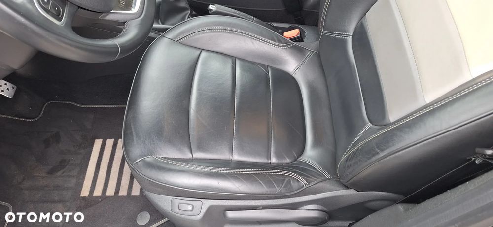 Renault Captur 1.2 Energy TCe Initiale Paris - 16