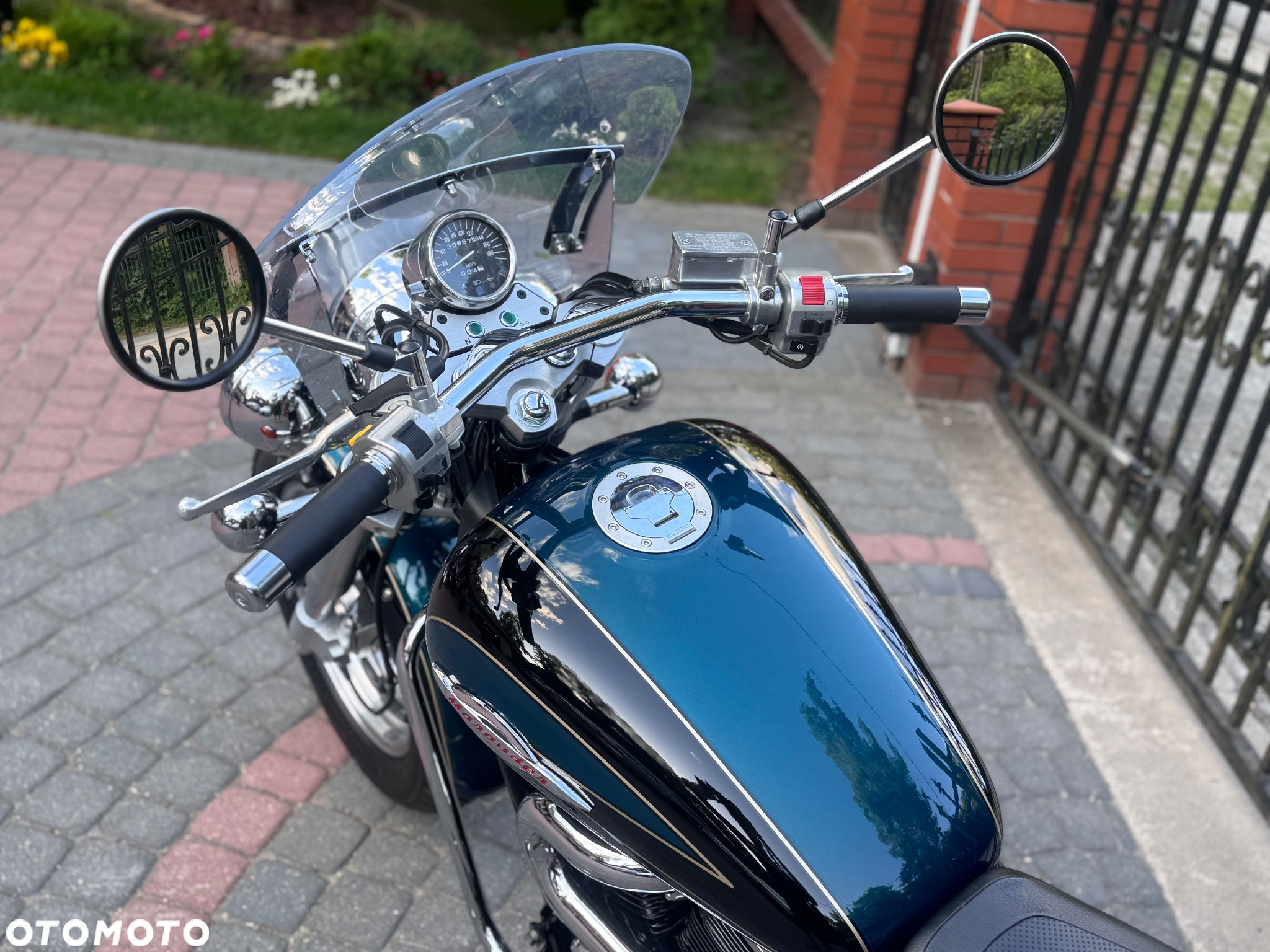 Suzuki VZ - 16