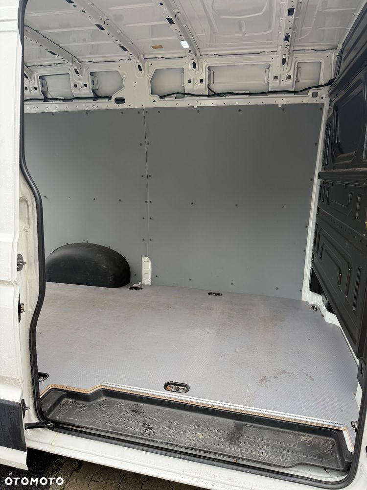 Volkswagen Crafter - 5