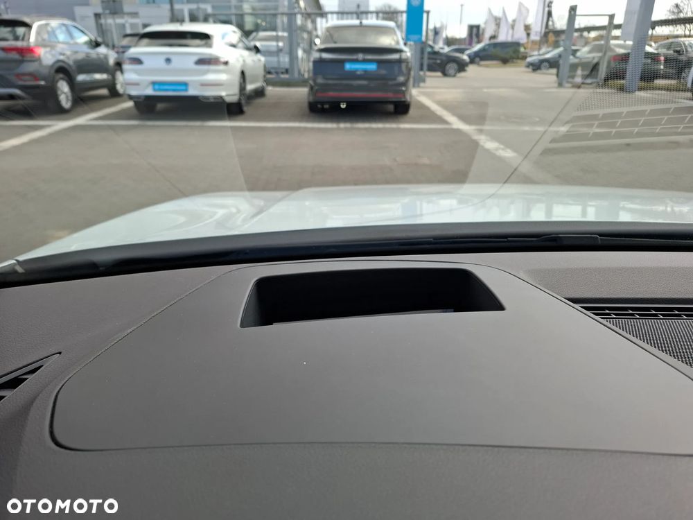 Volkswagen Golf - 27