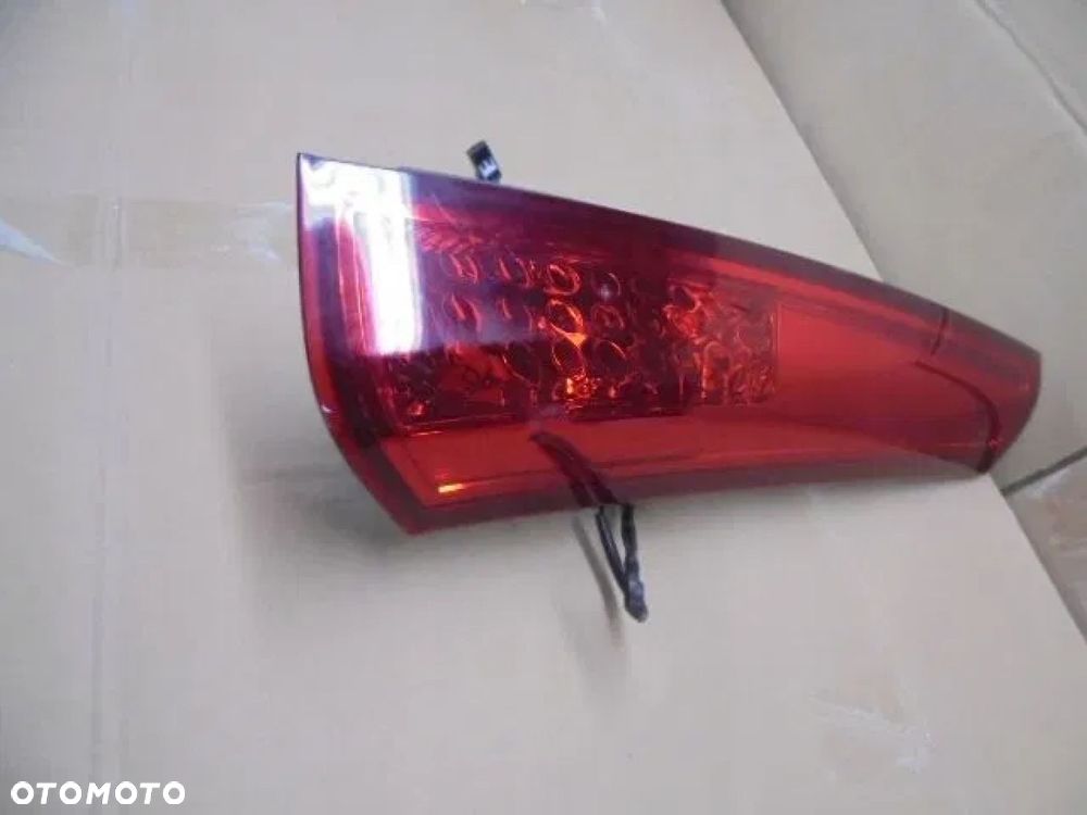 KIA CEED KOMBI LIFT LAMPA PRAWA TYŁ GÓRNA - 1