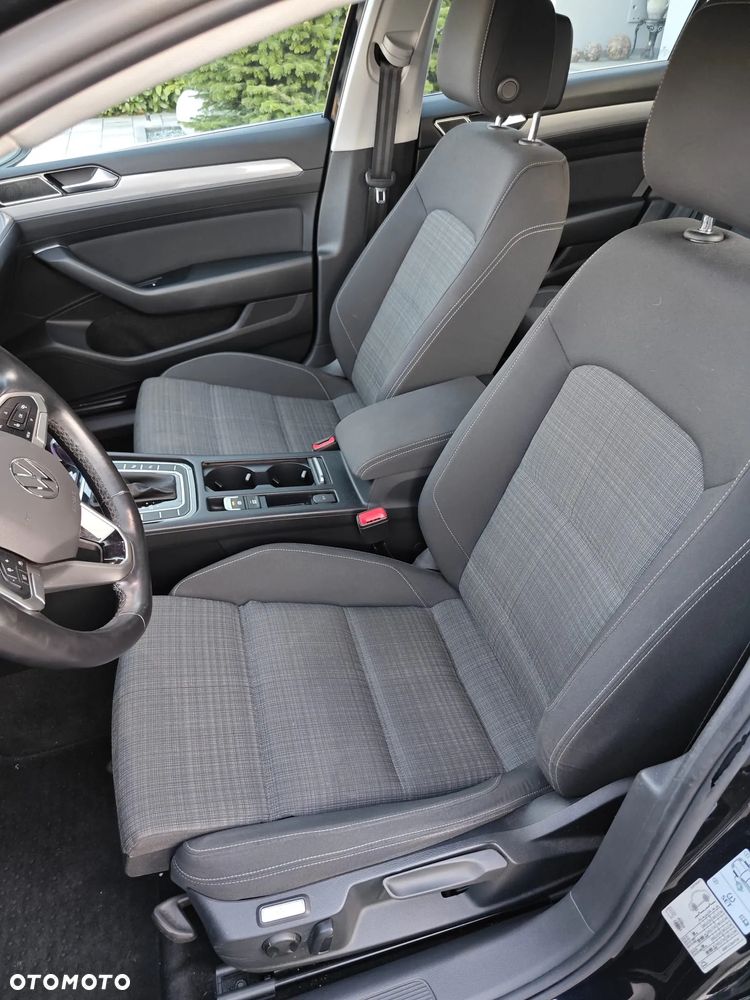 Volkswagen Passat 2.0 TSI Business DSG - 13