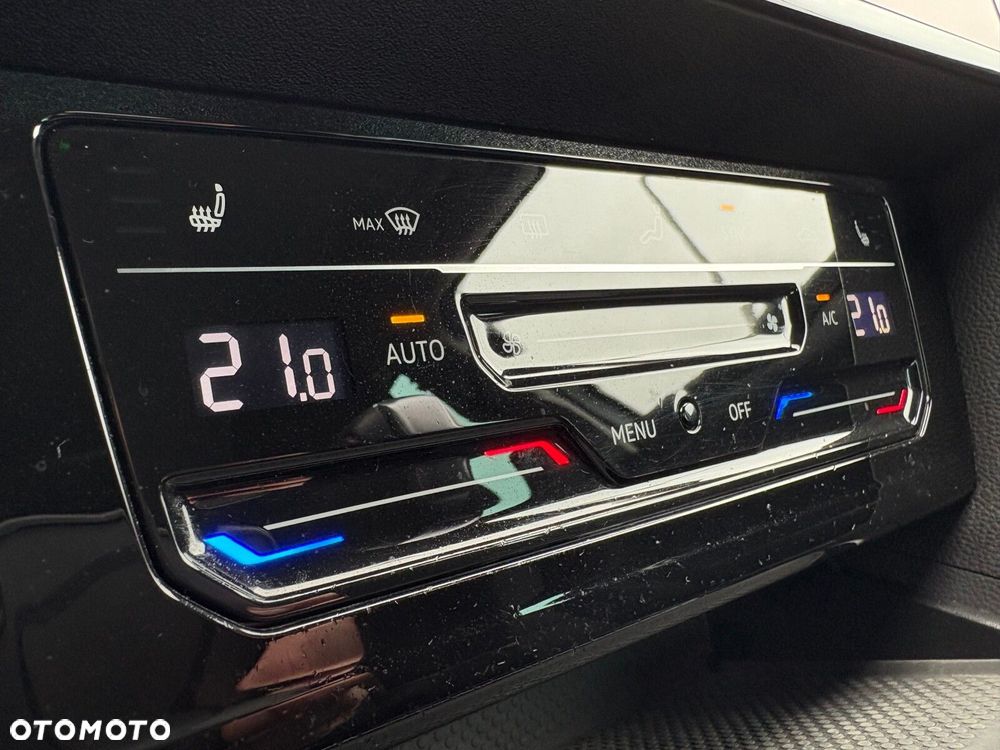 Volkswagen Passat - 29