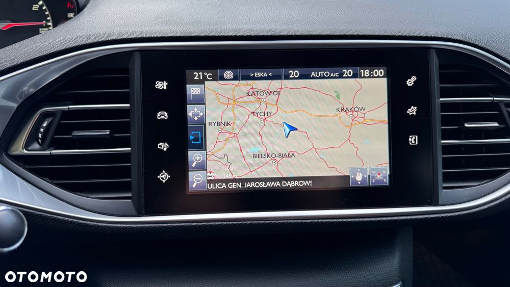 Peugeot 308 1.2 PureTech Allure S&S - 11