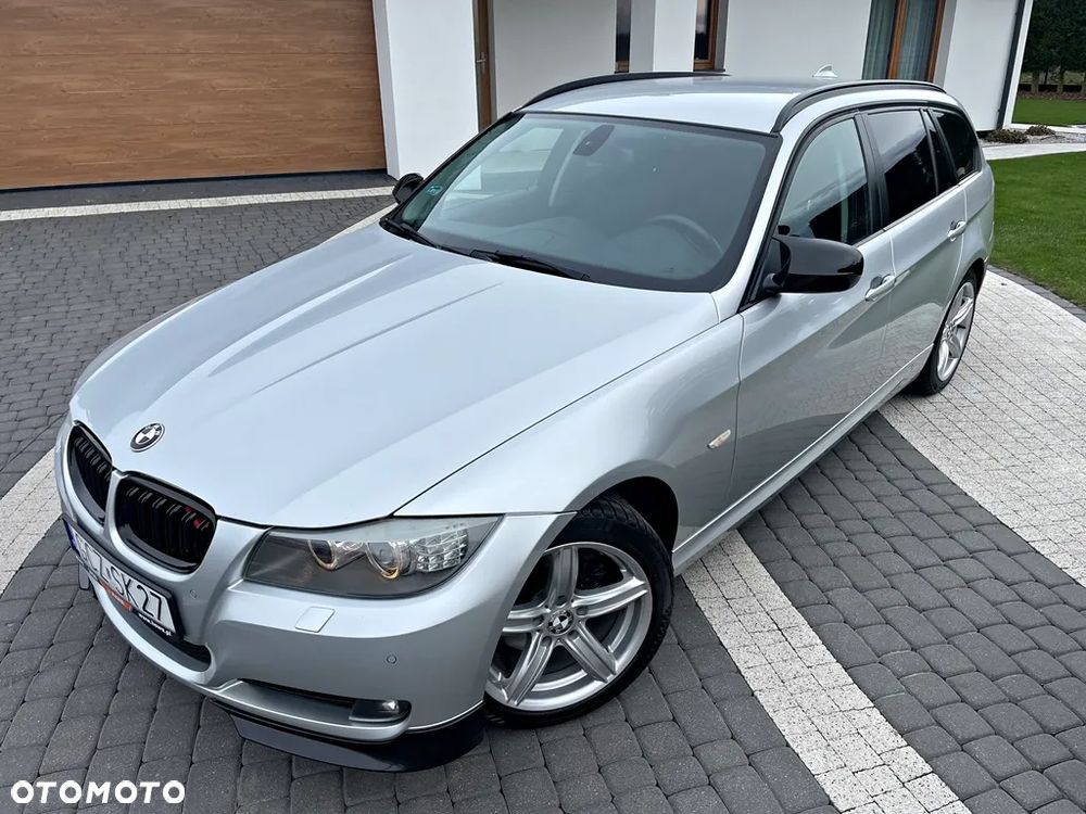 BMW Seria 3 318d DPF Touring Edition Exclusive - 3