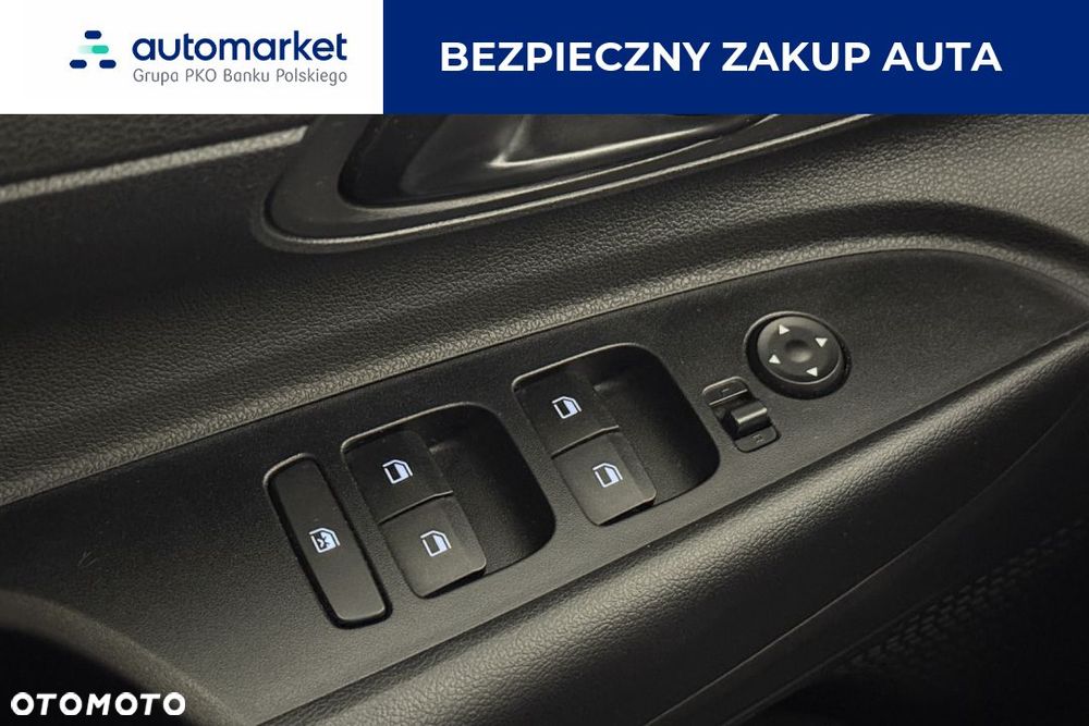 Hyundai i20 1.2 Pure - 13