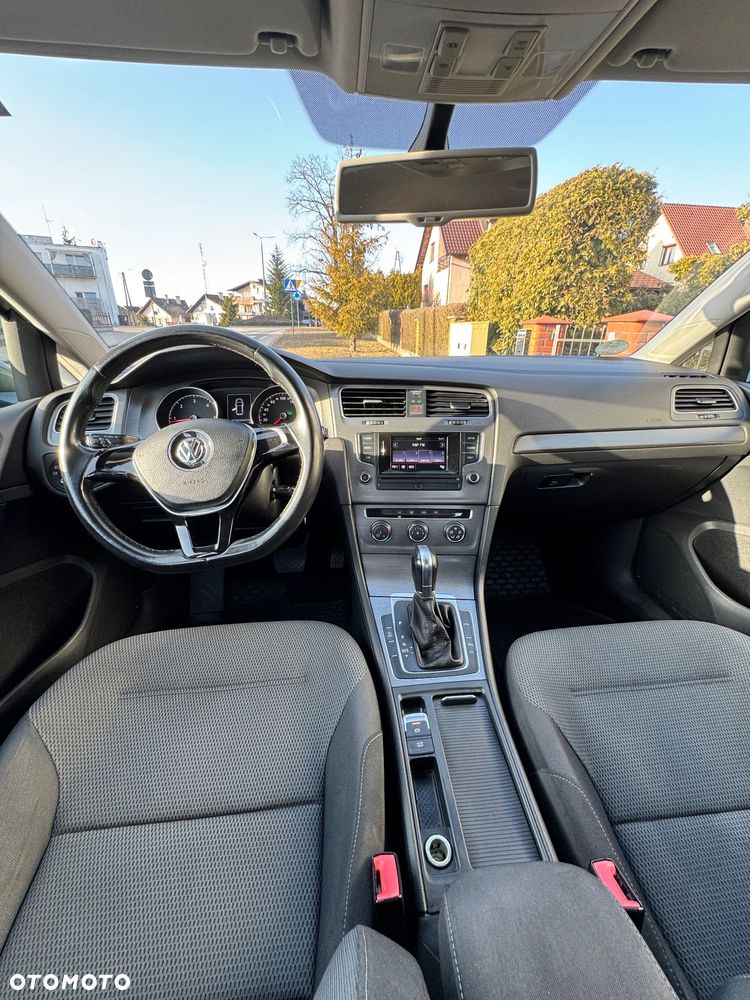 Volkswagen Golf 1.6 TDI BMT Comfortline DSG - 13
