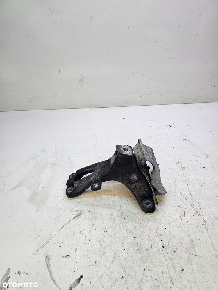 ŁAPA SILNIKA PRAWA AUDI A4 B8 A5 Q5 8K0199308BJ - 1