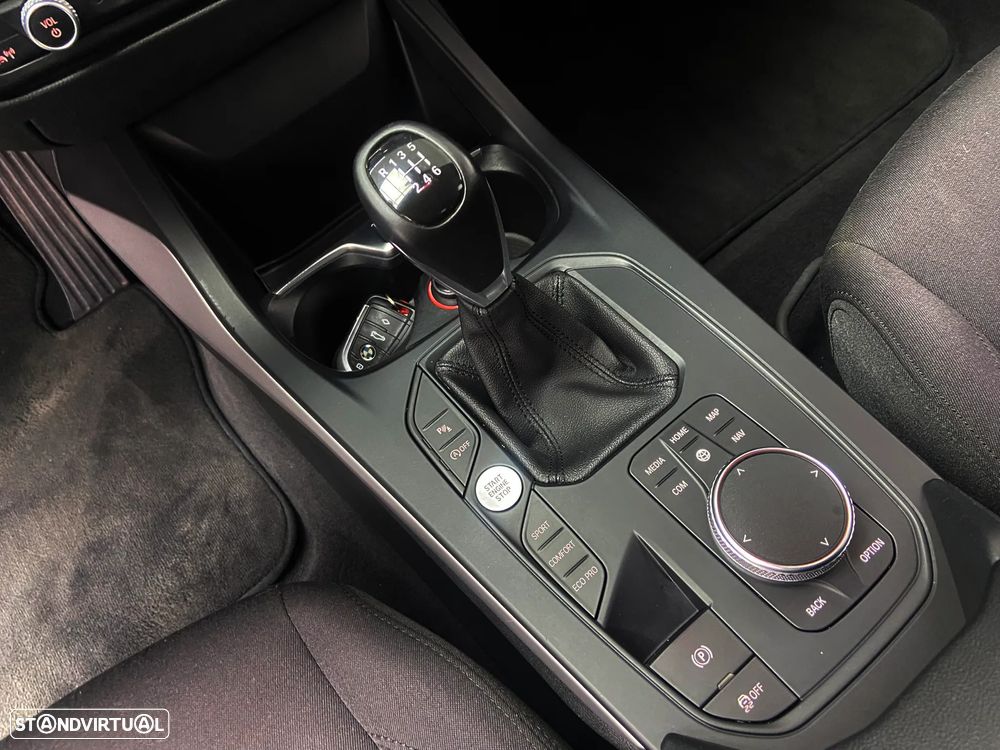 BMW 116 d Pack Essence - 25